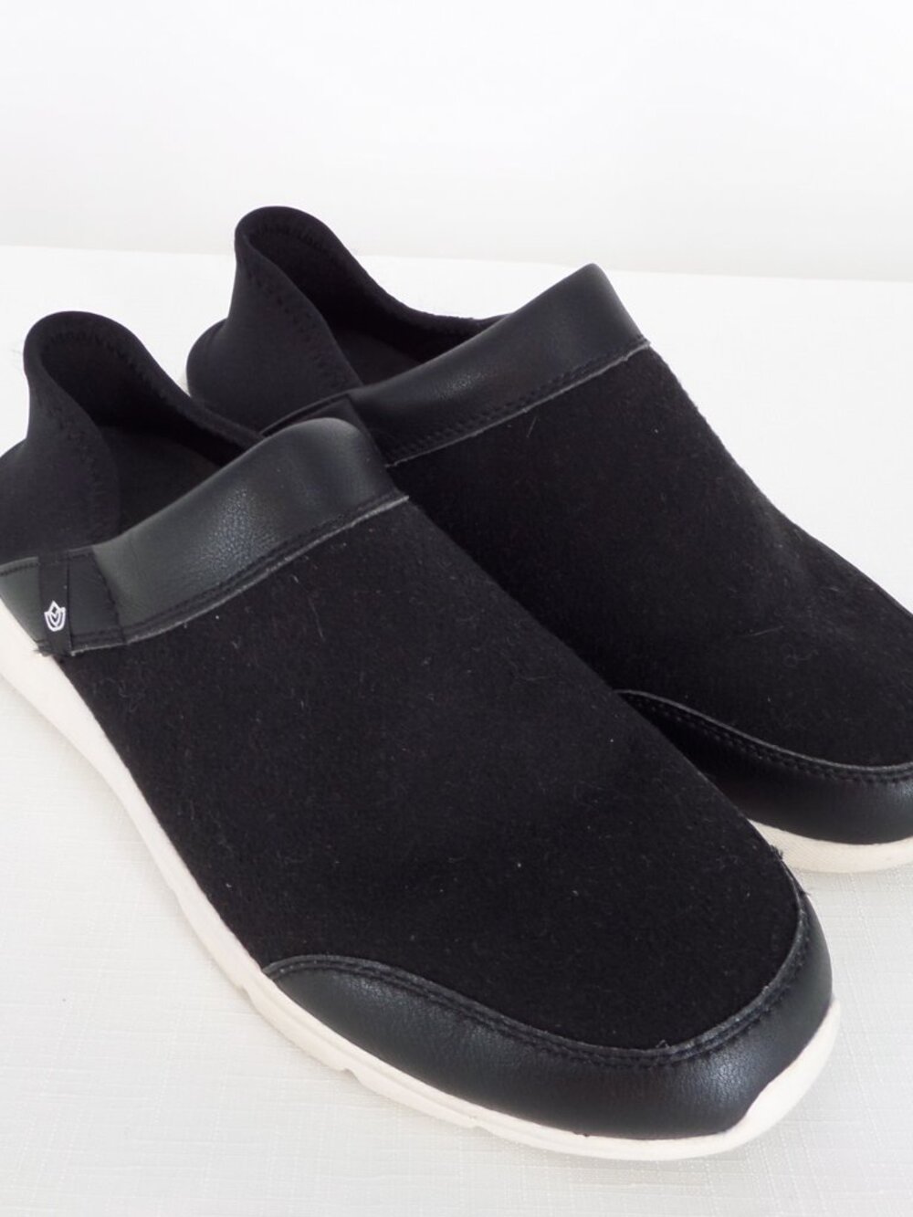 Spenco Woman's  Cabriolet Slip On Shoe Size 11D